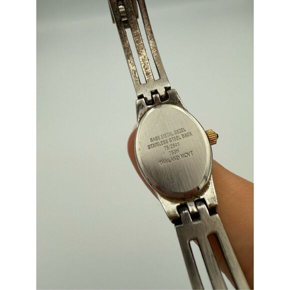 Armitron Womens Green Dial Two-Tone Quartz Now Diamond Watch - Picture 4 of 5